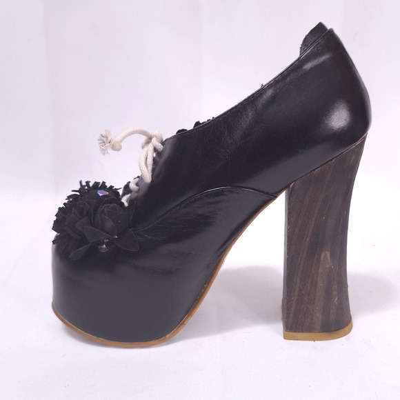 Irregular Choice Pertrisha Leather Floral Ruffle Platform Heels Womens 6.5 Black - Picture 6 of 11